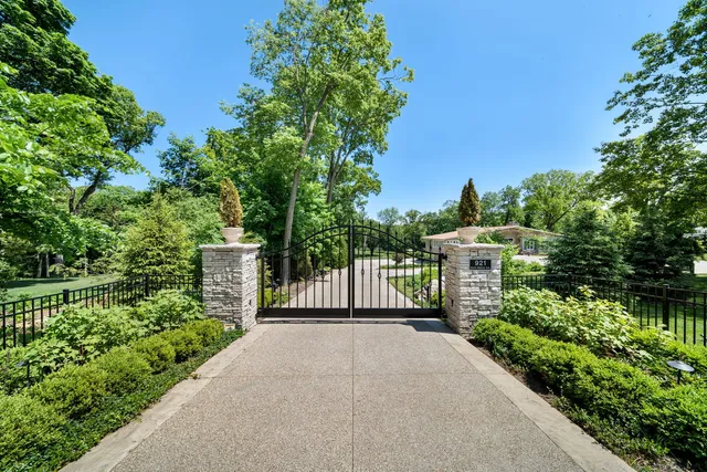 a view of a garden with pathway