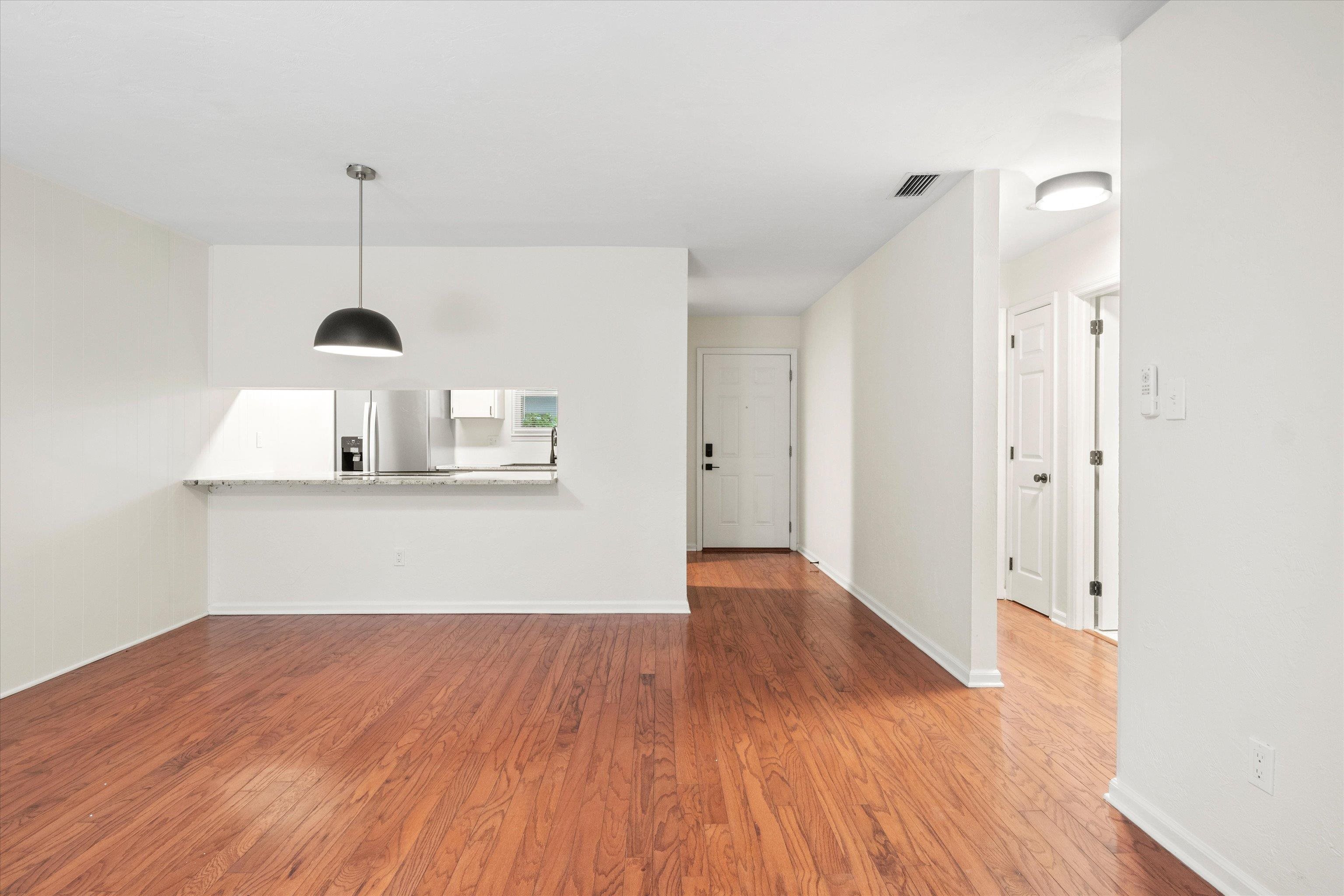 4155 Brewster Road, Unit B Tallahassee, FL 32308 - Photo 4 of 21