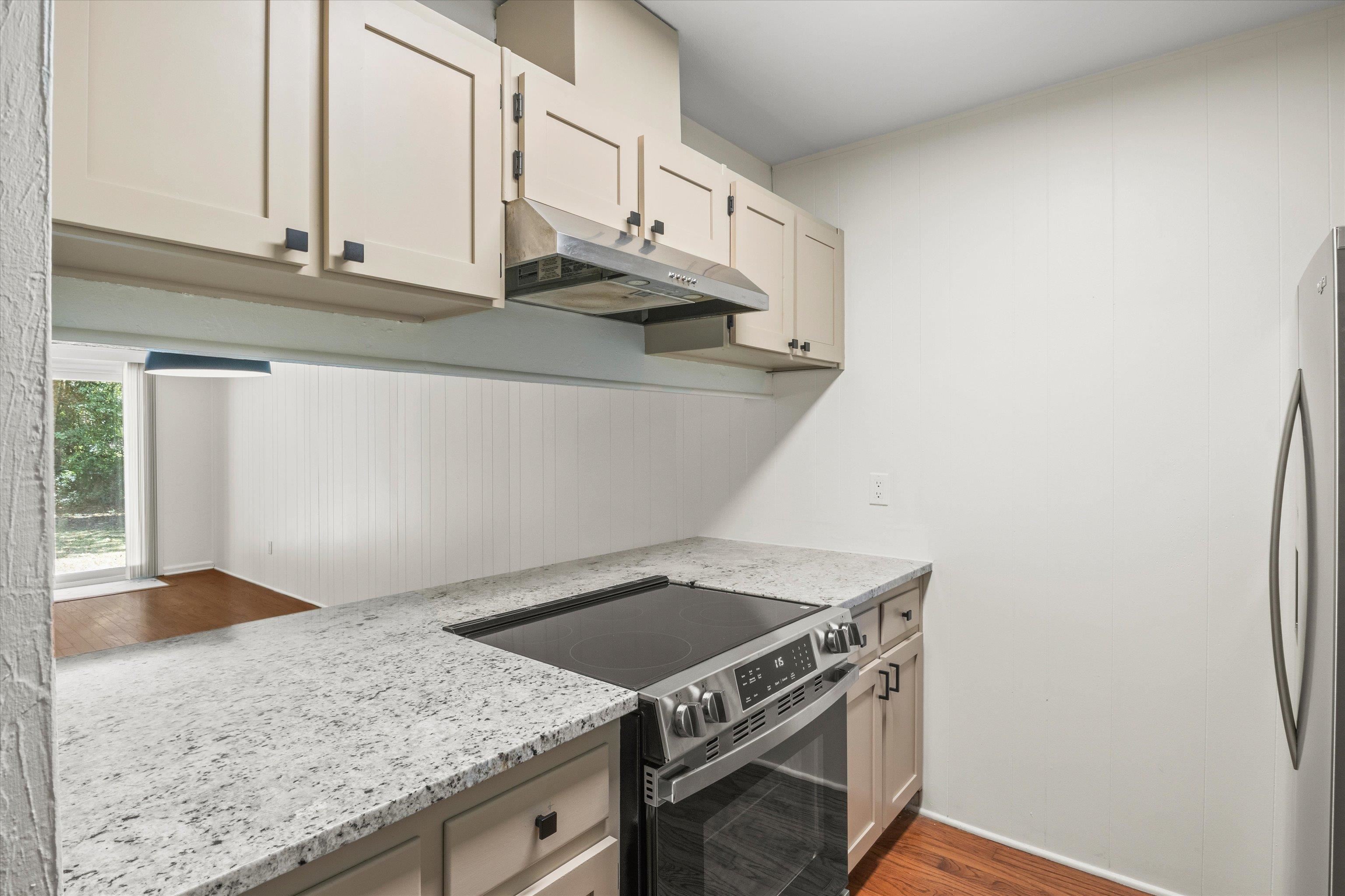 4155 Brewster Road, Unit B Tallahassee, FL 32308 - Photo 5 of 21