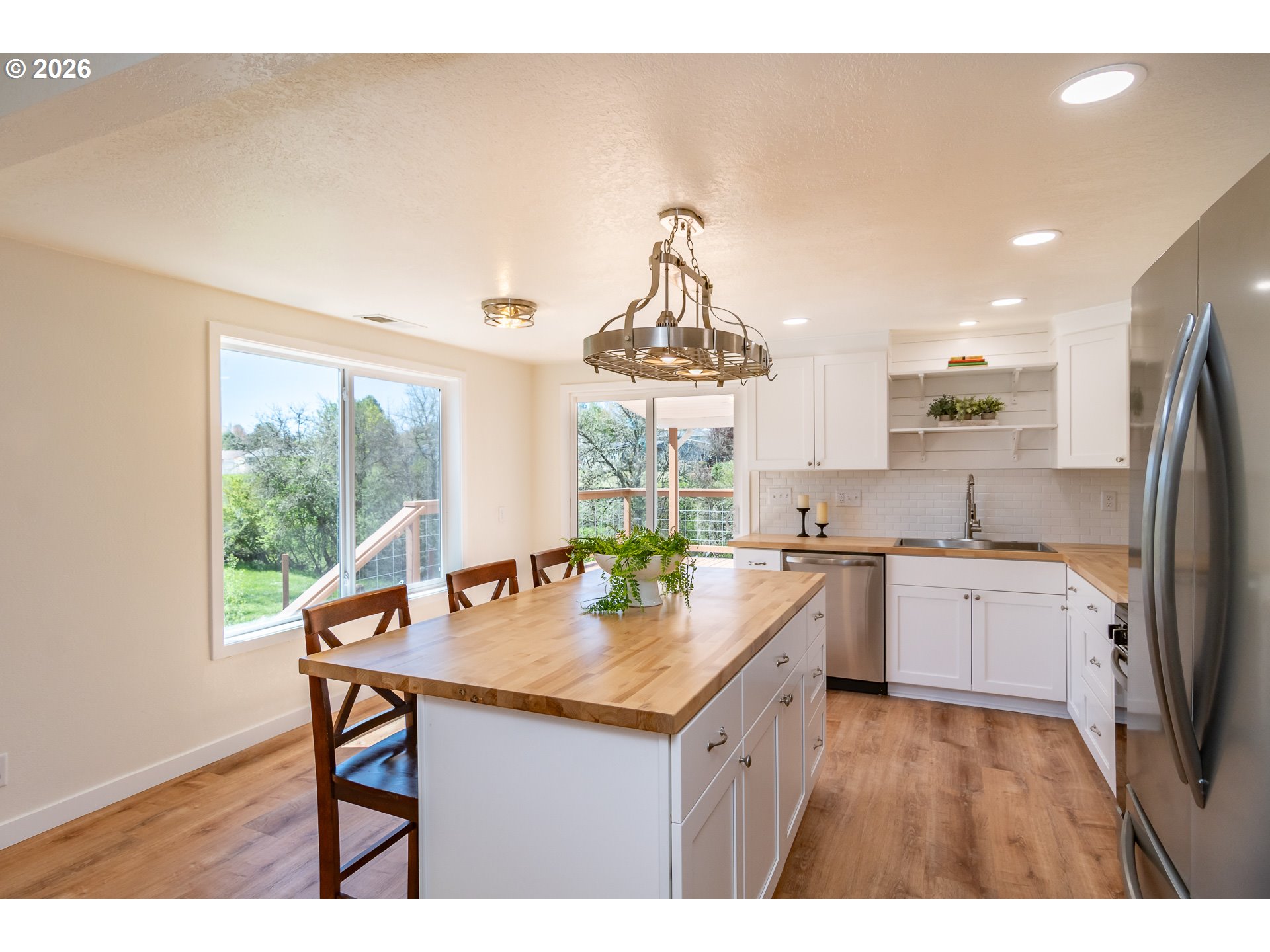 3660 Carnes Road Roseburg, OR 97471 - Photo 13 of 41