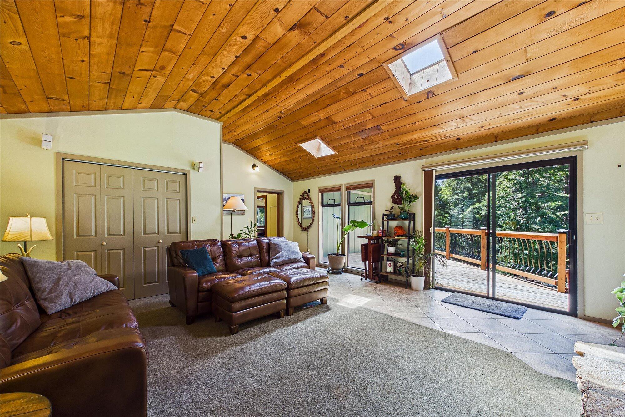 194 Barley Road Arcata, CA 95521 - Photo 10 of 48