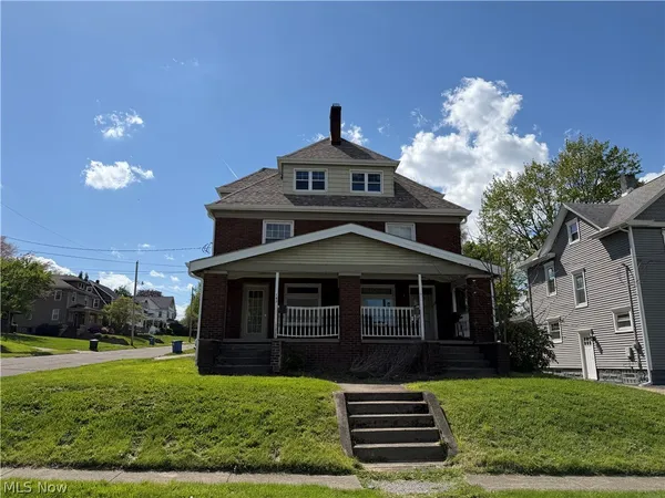 $249,900 | 160 Hager Street, Hubbard, OH 44425