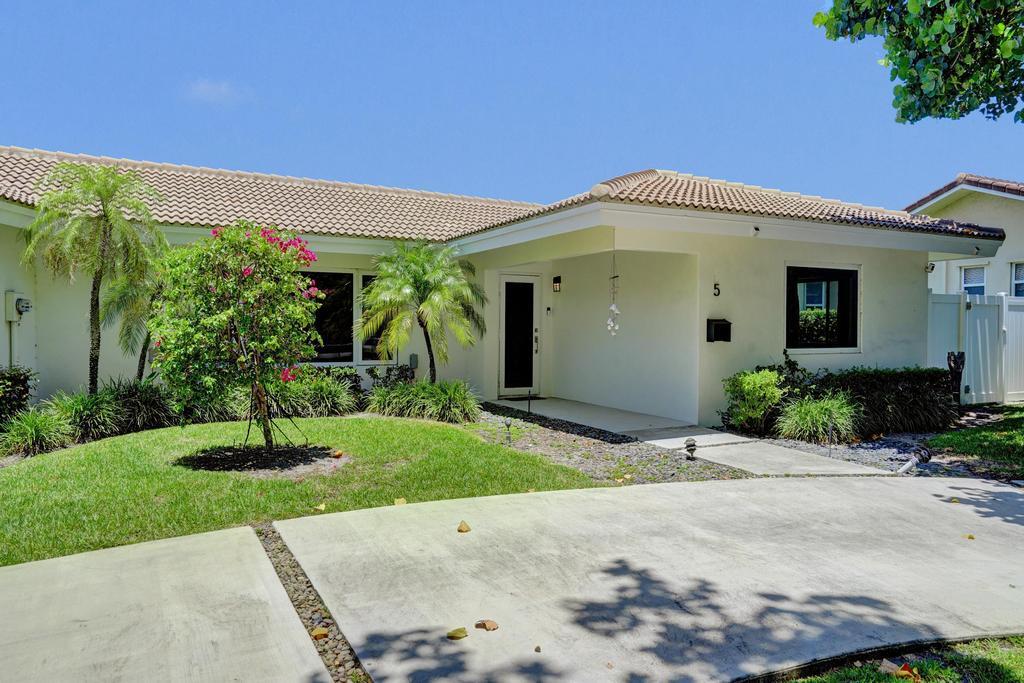5 Gatehouse Road Sea Ranch Lakes, FL 33308 - Photo 74 of 82 DSC00913