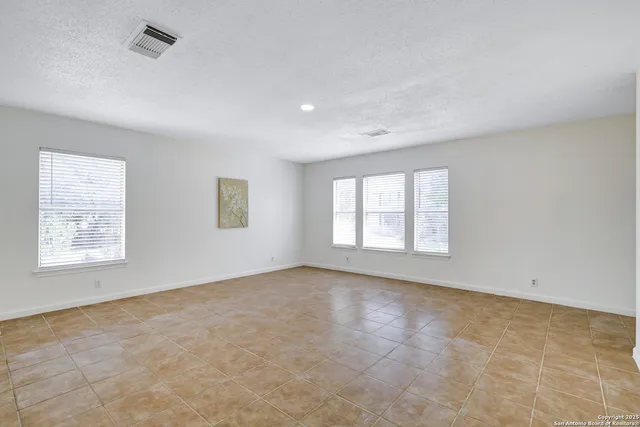 $2,150 | 10211 Windstone Creek, San Antonio, TX 78254