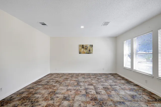 $2,150 | 10211 Windstone Creek, San Antonio, TX 78254