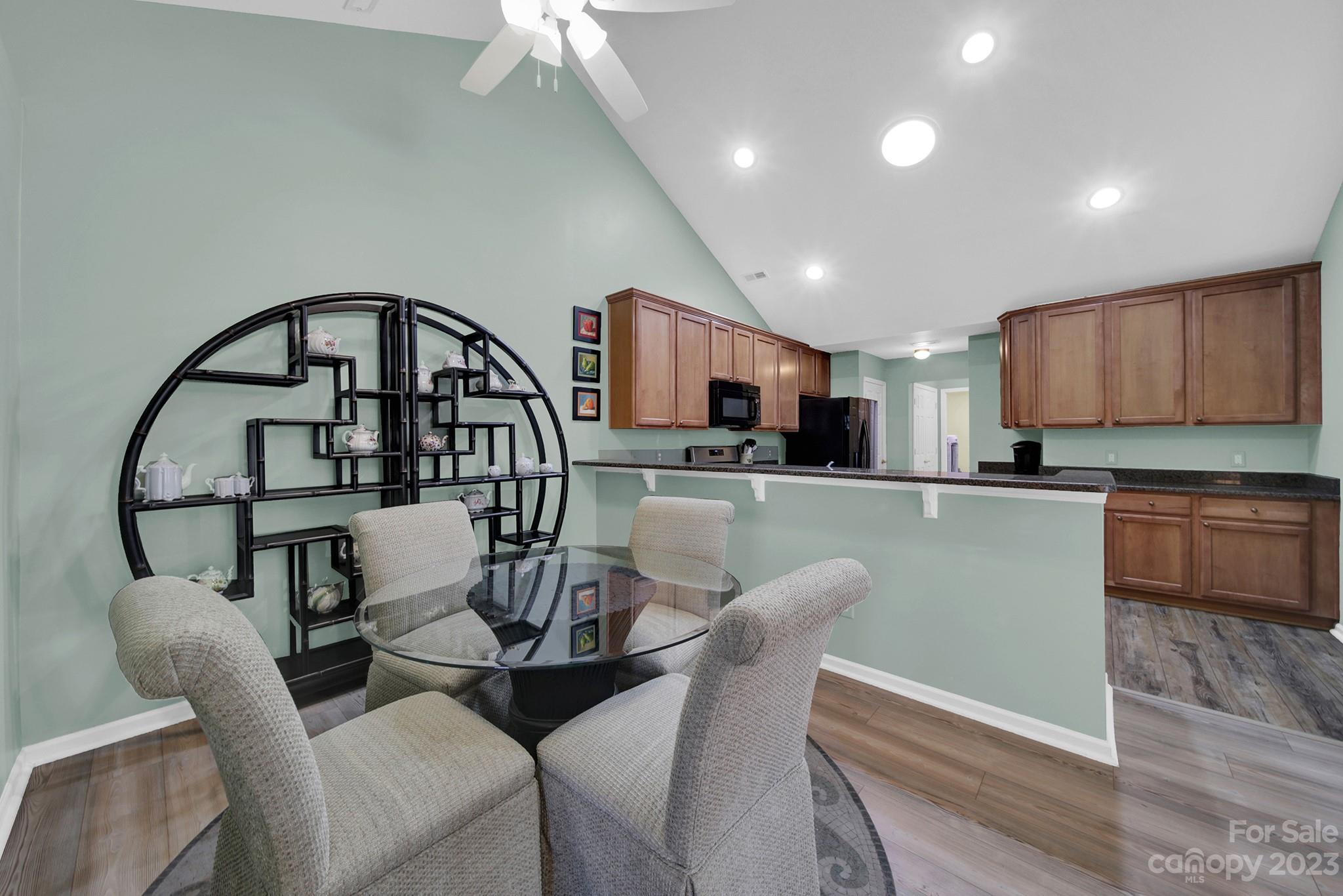 808 Ledgestone Court Tega Cay, SC 29708 - Photo 19 of 30 Gallery Image 19