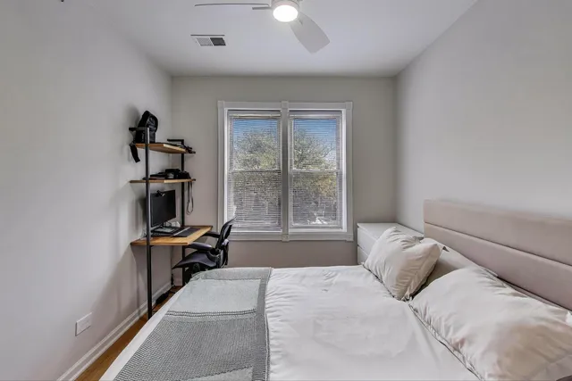 $1,930 | 600 North La Grange Road, Unit A2, La Grange Park, IL 60526