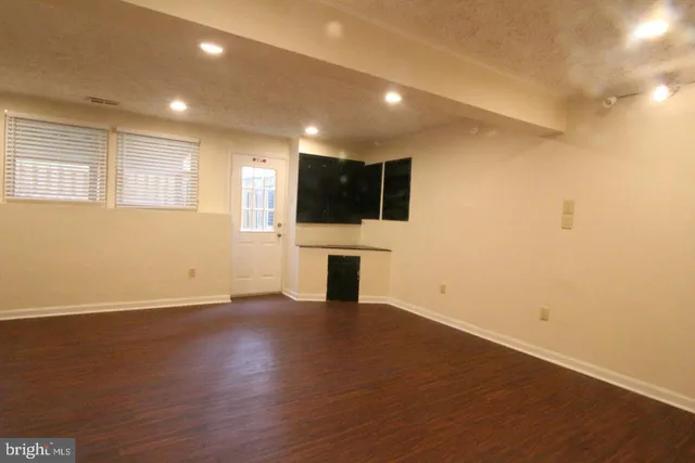 $2,500 | 410 Fleece Flower Drive, Gaithersburg, MD 20878