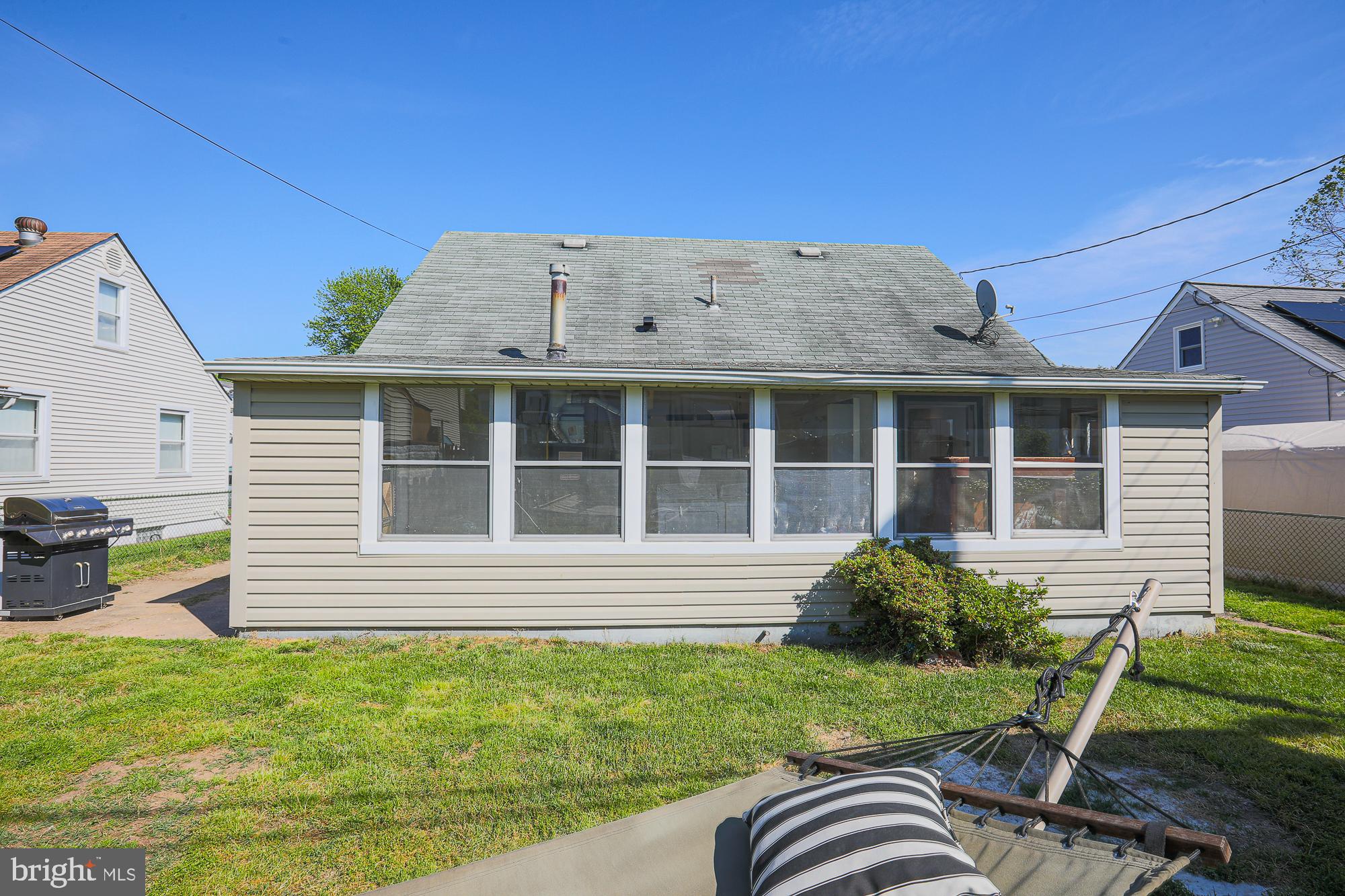 1904 Madison Road Baltimore, MD 21222 - Photo 3 of 22