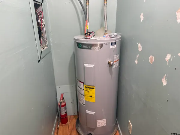 $89,500 | 10429 Highway 204, Cushing, TX 75760