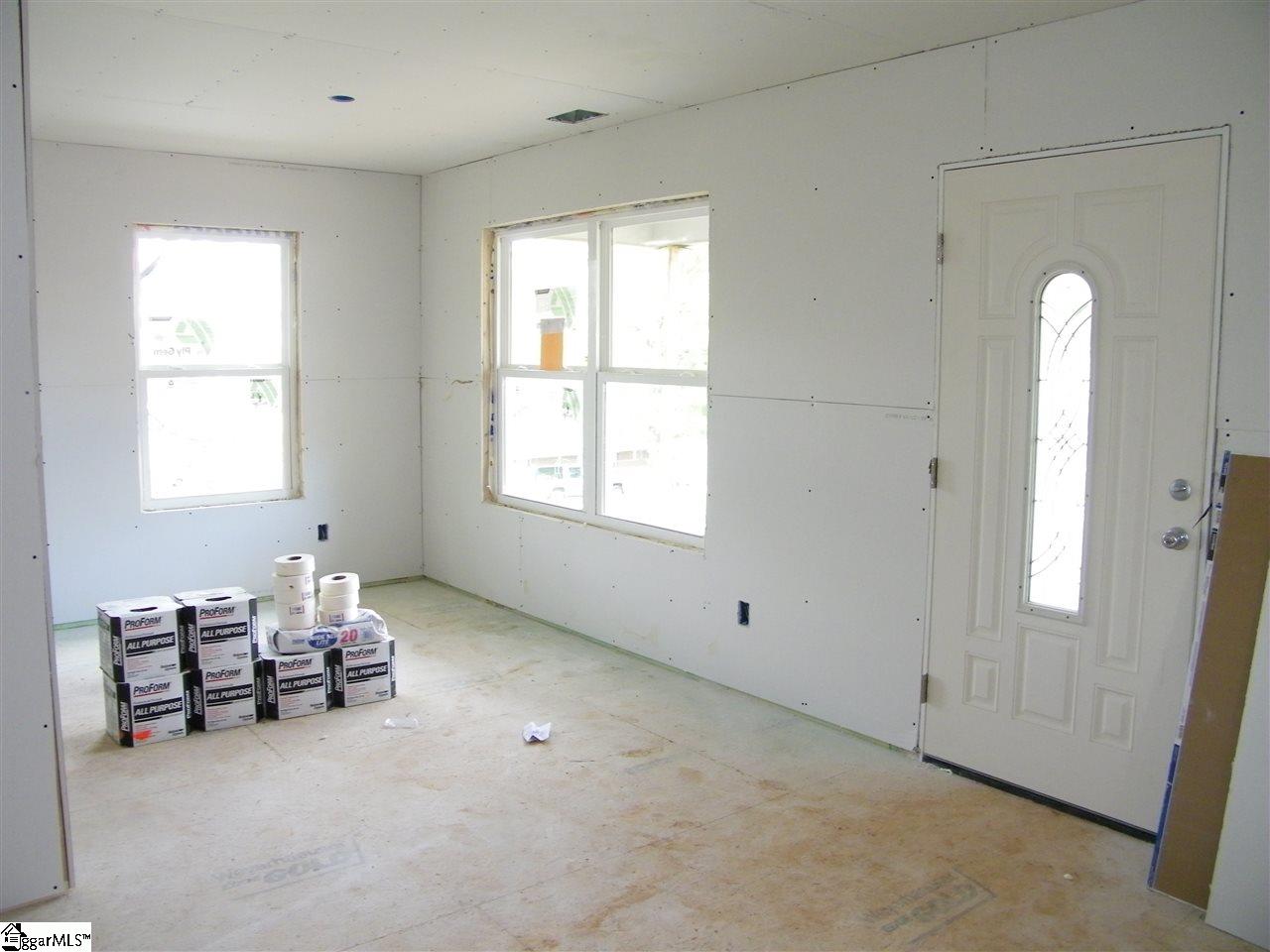 205 Forest Street Greer, SC 29650 - Photo 4 of 7 Gallery Image 4