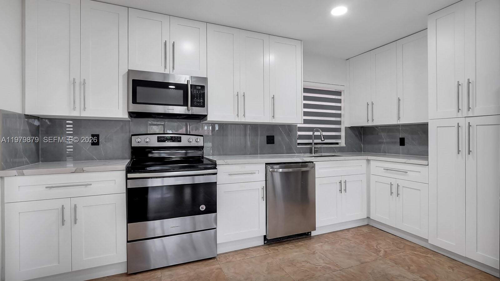 3251 Inverrary Boulevard West Lauderhill, FL 33319 - Photo 14 of 45