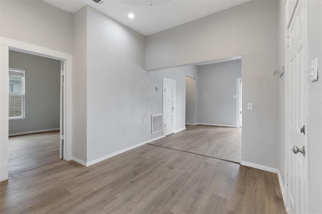 601 East Sears Street Denison, TX 75021 - Photo 11 of 20