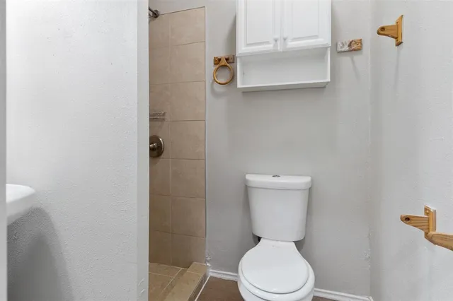 $2,600 | 601 East Sears Street, Denison, TX 75021