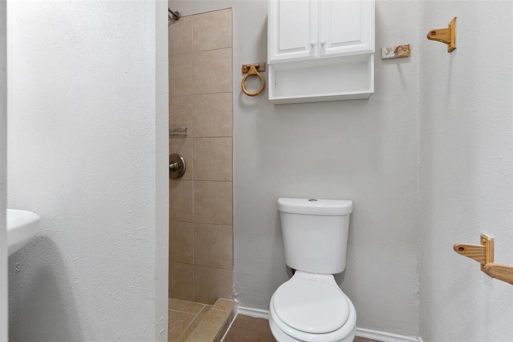 601 East Sears Street Denison, TX 75021 - Photo 15 of 20