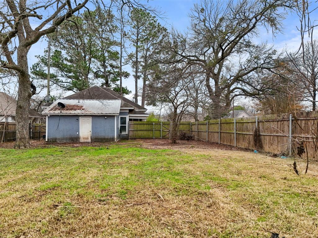 601 East Sears Street Denison, TX 75021 - Photo 16 of 20