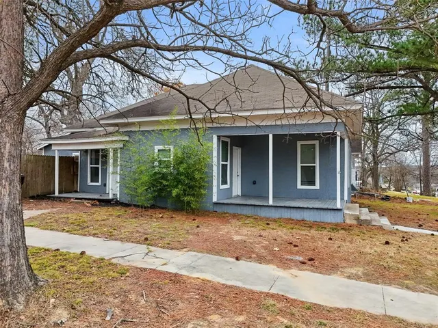 $2,600 | 601 East Sears Street, Denison, TX 75021