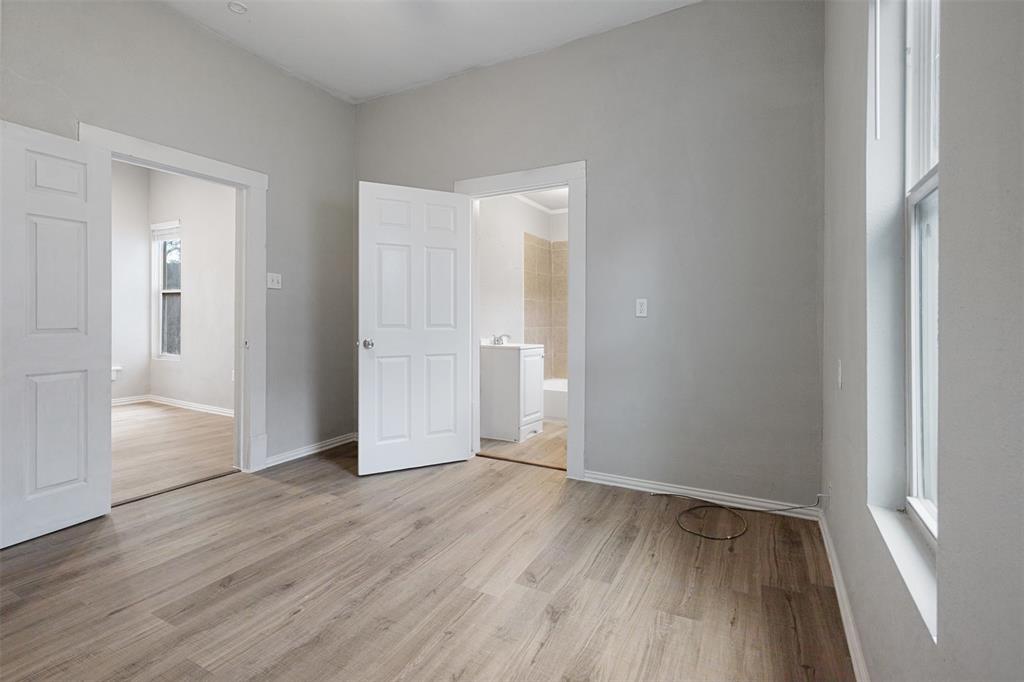 601 East Sears Street Denison, TX 75021 - Photo 8 of 20