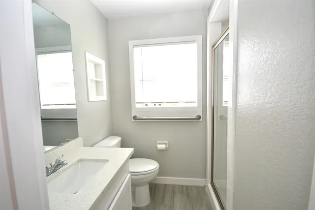 $1,900 | 7130 Leader Street, Houston, TX 77074