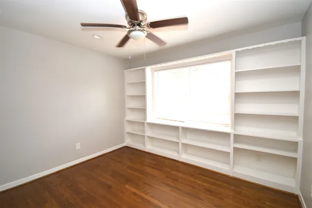 $1,900 | 7130 Leader Street, Houston, TX 77074