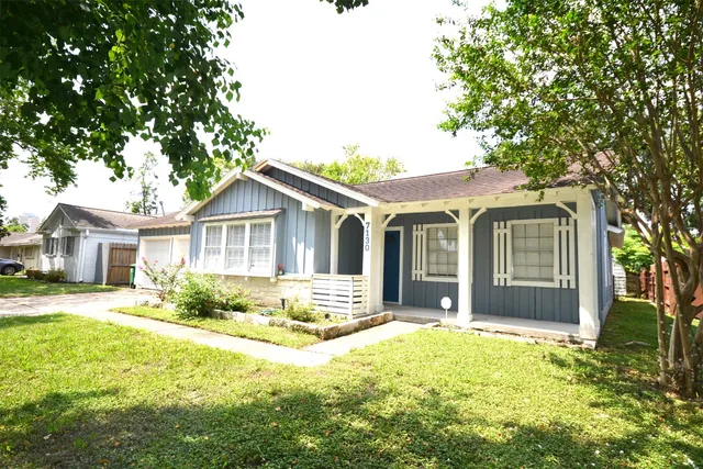 $1,900 | 7130 Leader Street, Houston, TX 77074