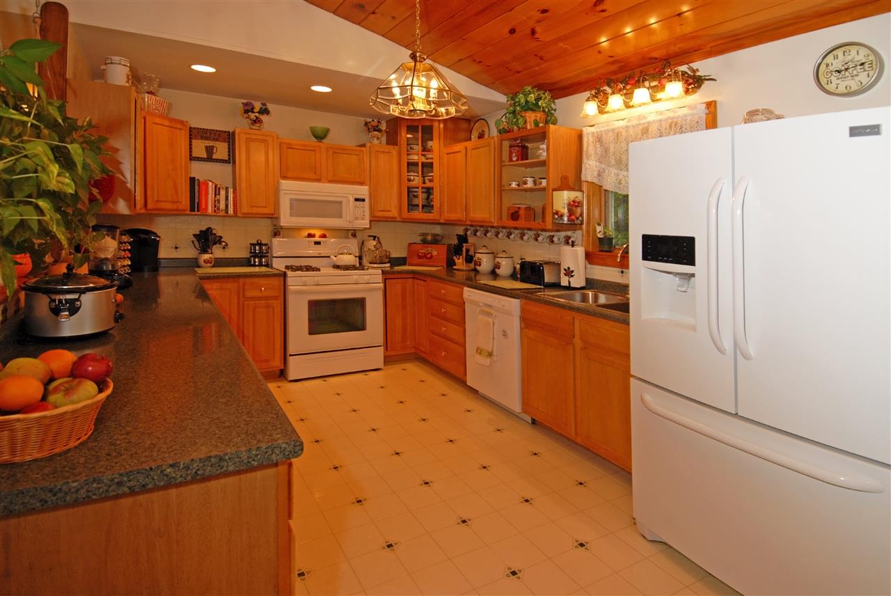 139 Lily Pond Road Alton, NH 03809 - Photo 12 of 40