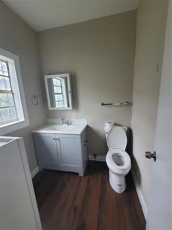 $1,700 | 401 North Moore Street, Dallas, TX 75203