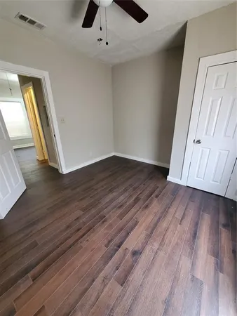 $1,700 | 401 North Moore Street, Dallas, TX 75203