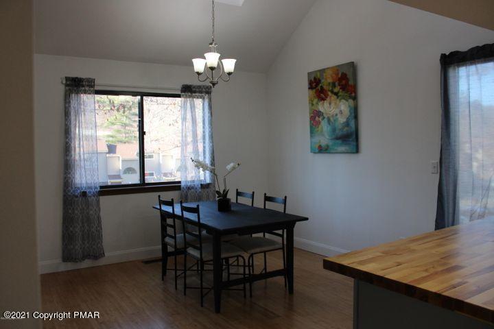 3318 Windermere Drive Bushkill, PA 18324 - Photo 13 of 35 a view of a dining room with furniture and window