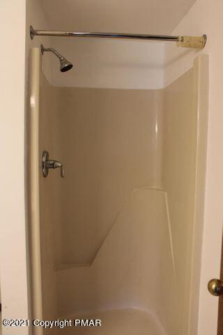 3318 Windermere Drive Bushkill, PA 18324 - Photo 28 of 35 a bathroom with a shower