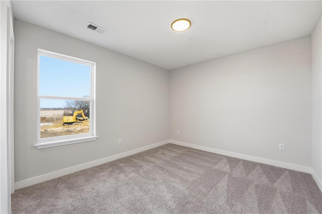 18257 West 166th Street Olathe, KS 66062 - Photo 10 of 26