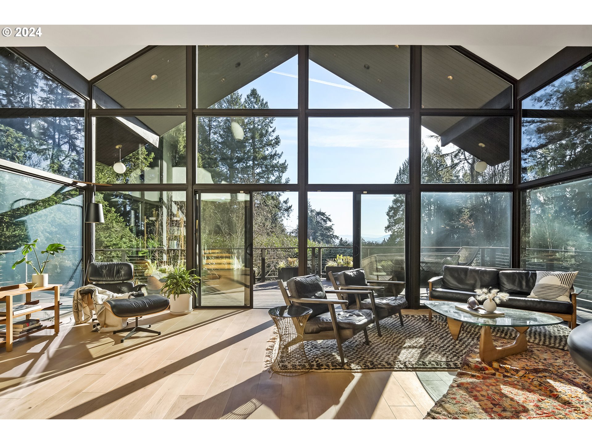 1870 South Palatine Hill Road Portland, OR 97219 - Photo 13 of 40