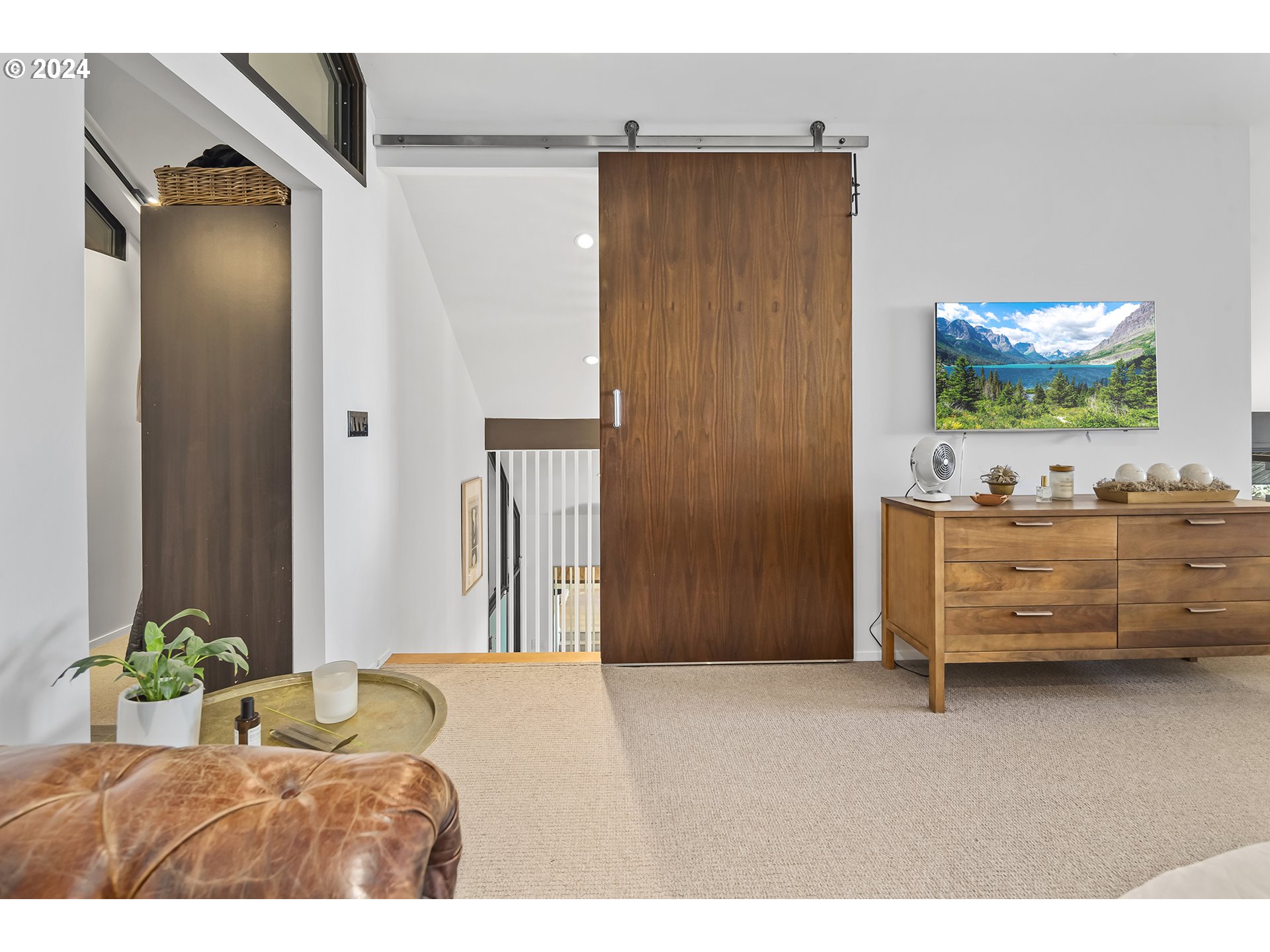 1870 South Palatine Hill Road Portland, OR 97219 - Photo 20 of 40 Bedroom, Owner's Suite