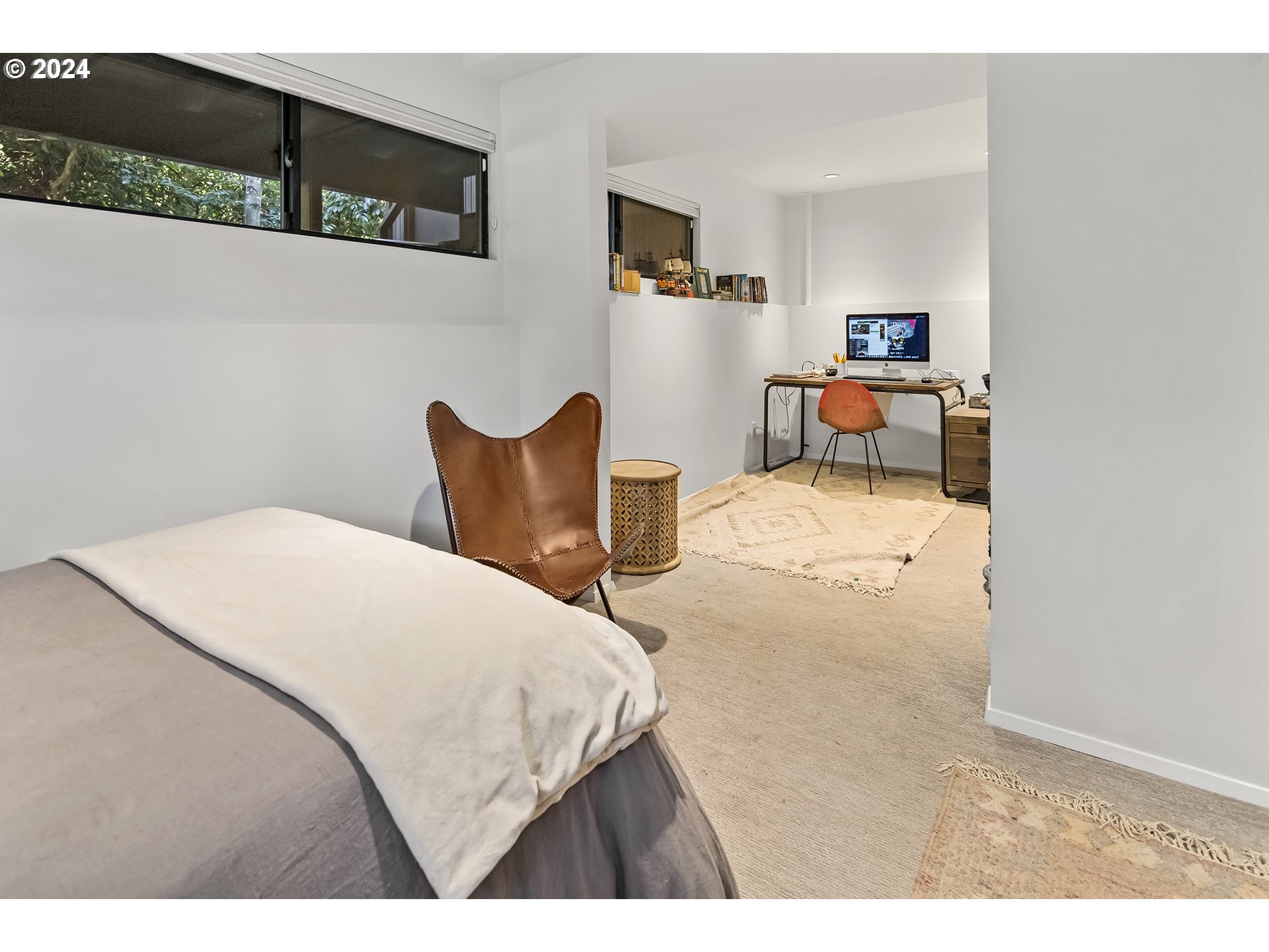 1870 South Palatine Hill Road Portland, OR 97219 - Photo 32 of 40 Bedroom