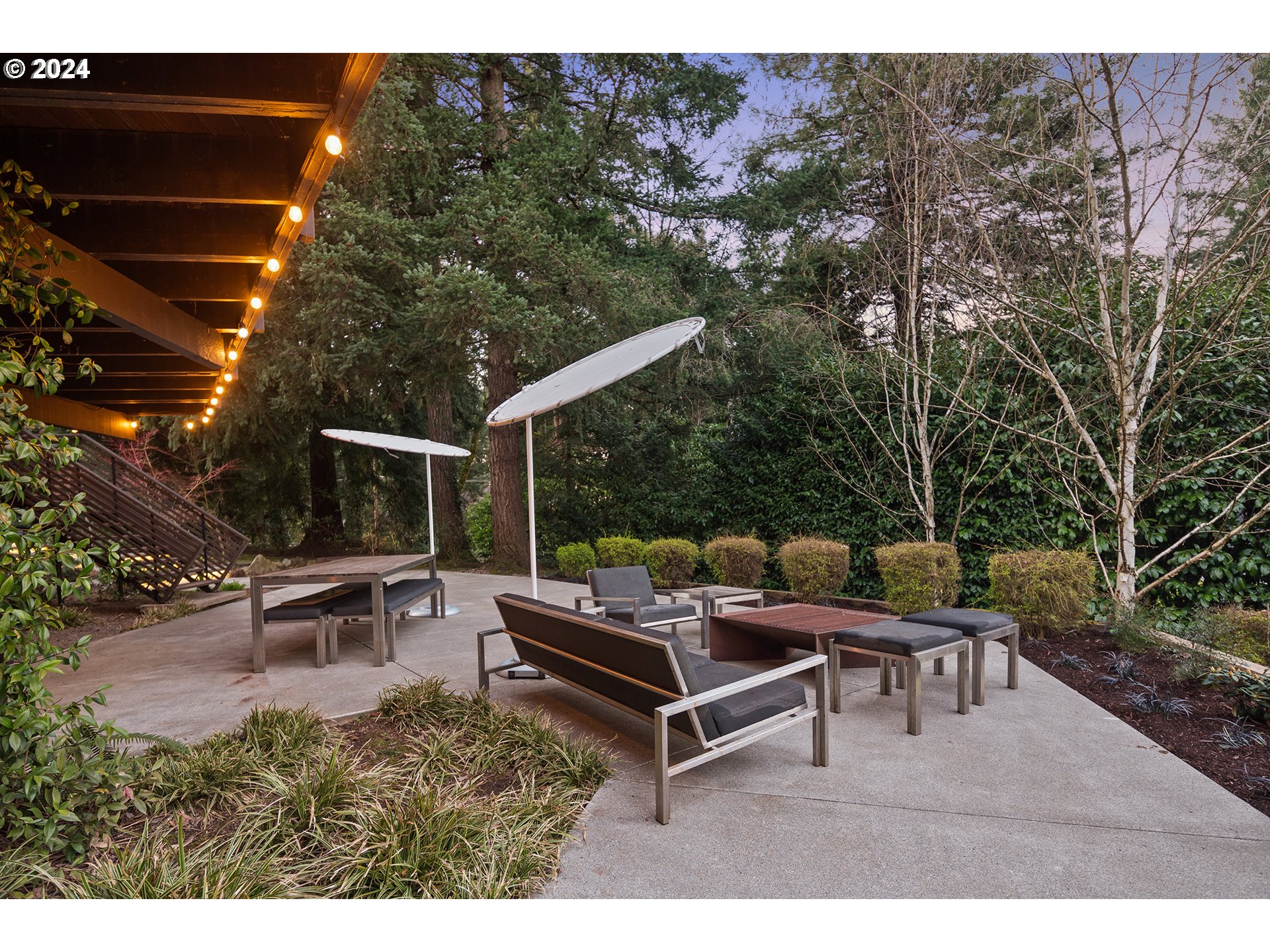 1870 South Palatine Hill Road Portland, OR 97219 - Photo 36 of 40 Patio