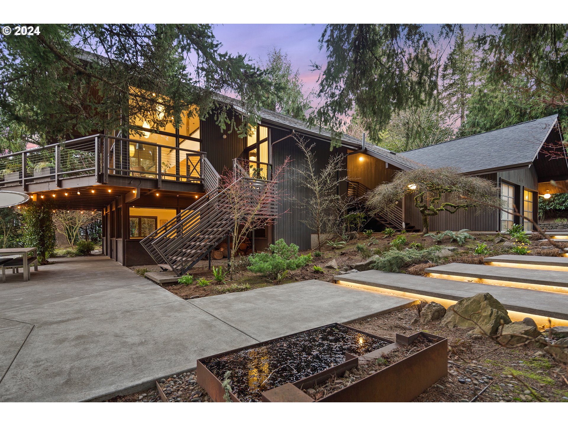 1870 South Palatine Hill Road Portland, OR 97219 - Photo 37 of 40