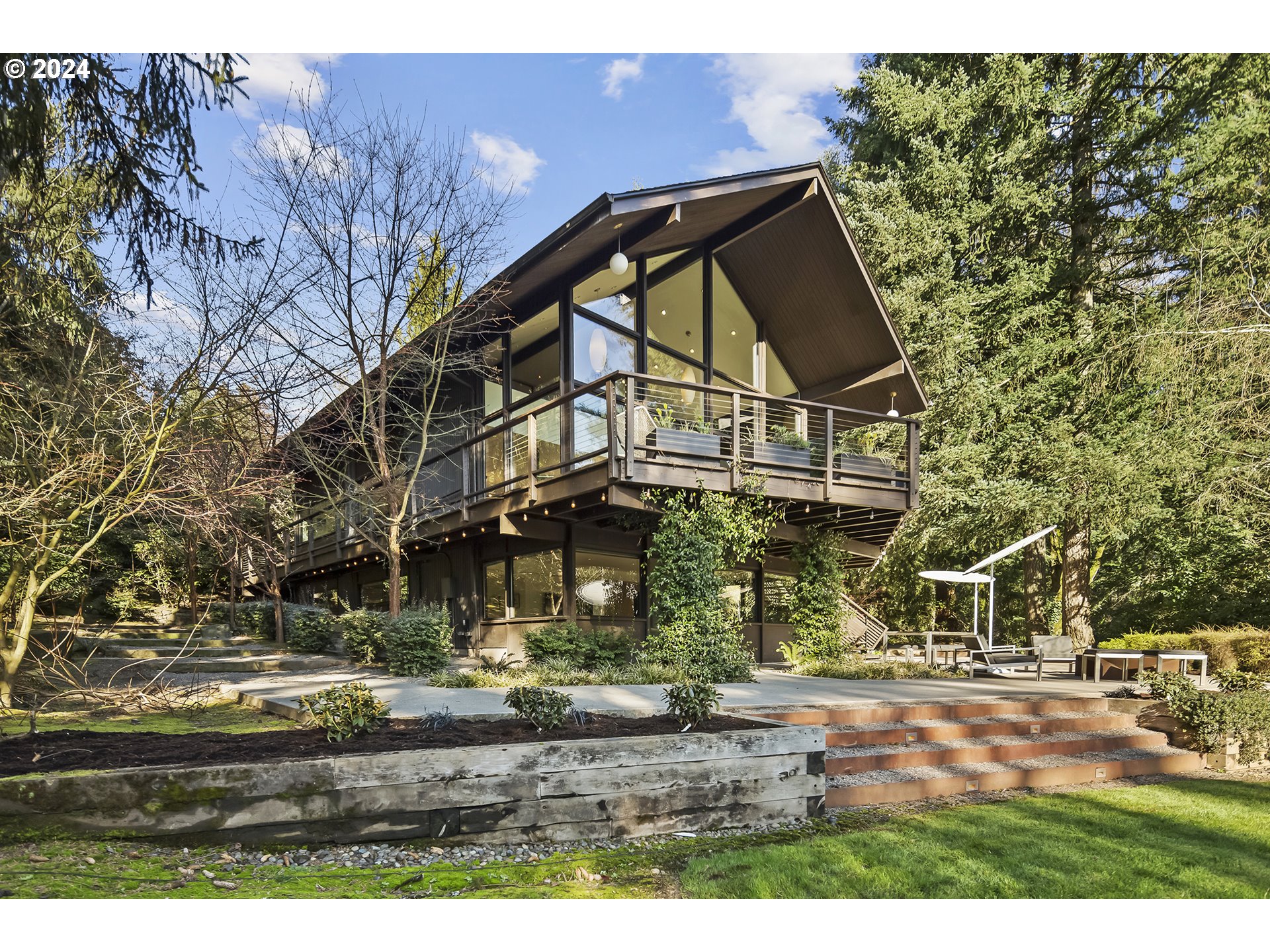 1870 South Palatine Hill Road Portland, OR 97219 - Photo 39 of 40 Backyard