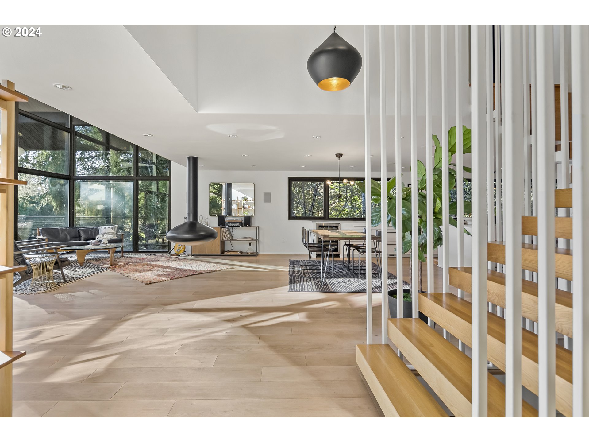 1870 South Palatine Hill Road Portland, OR 97219 - Photo 6 of 40 Entrance/Foyer