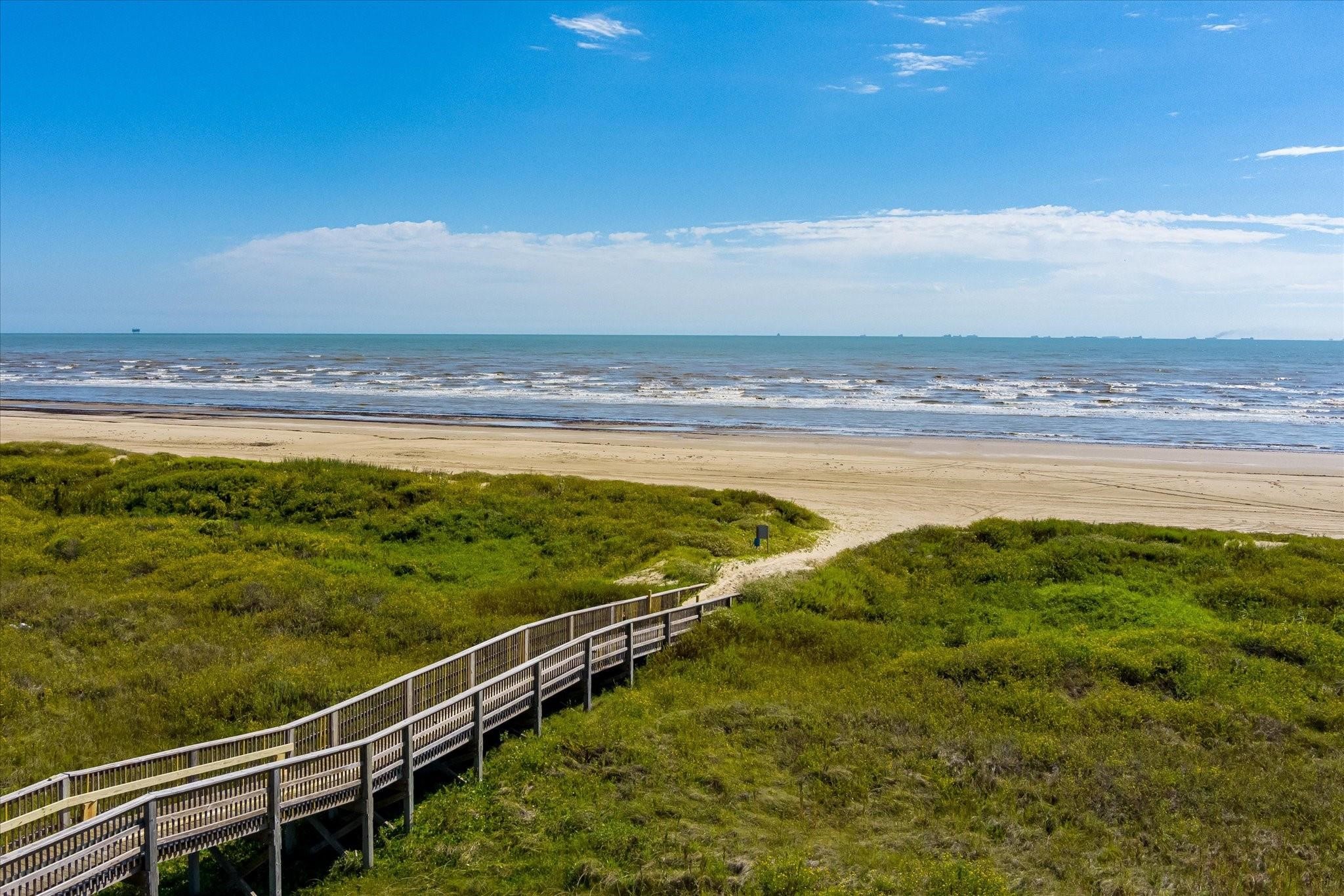 3642 Biscayne Beach Road Port Bolivar, TX 77650 - Photo 4 of 7 a view of an ocean and beach