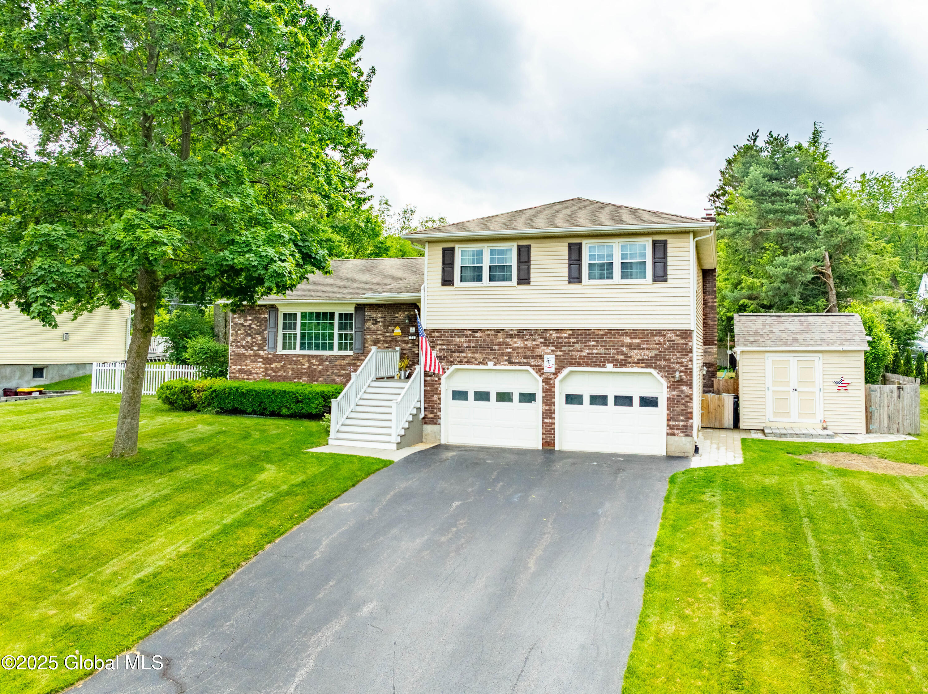 34 Aspen Road Colonie, NY 12110 - Photo 1 of 47 1