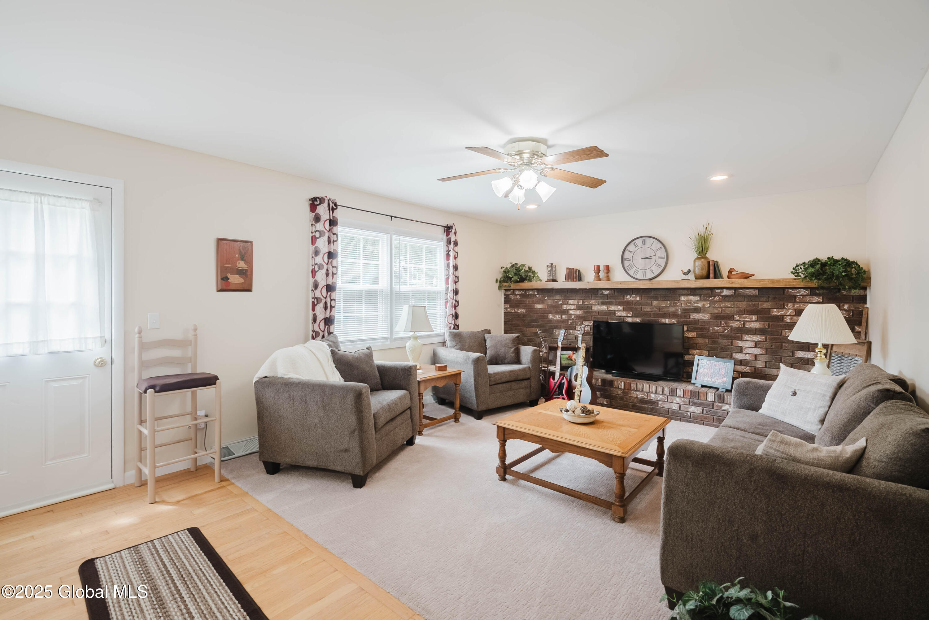 34 Aspen Road Colonie, NY 12110 - Photo 15 of 47 15