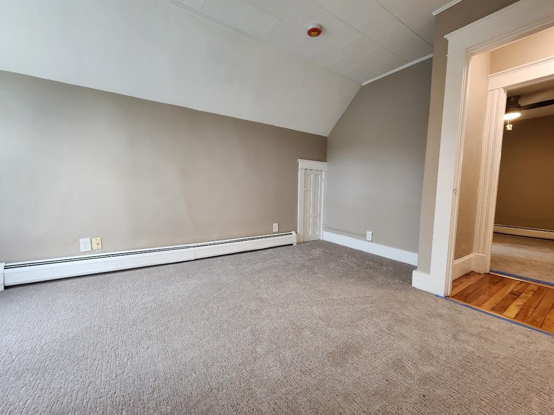 89 Denmark Street Berlin, NH 03570 - Photo 10 of 19 Gallery Image 10