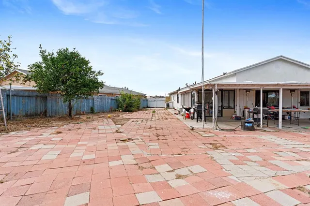 $799,000 | 1607 Ginsberg Court, San Diego, CA 92114