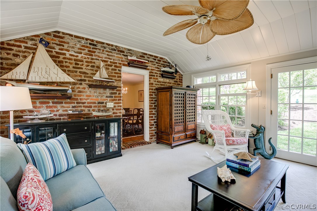 8902 Tolman Road Henrico, VA 23229 - Photo 11 of 50 Sun room