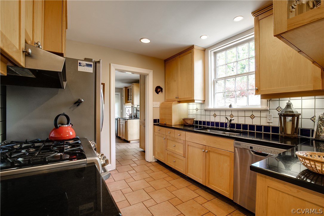 8902 Tolman Road Henrico, VA 23229 - Photo 13 of 50 Kitchen has tile floor, granite, stainless applian