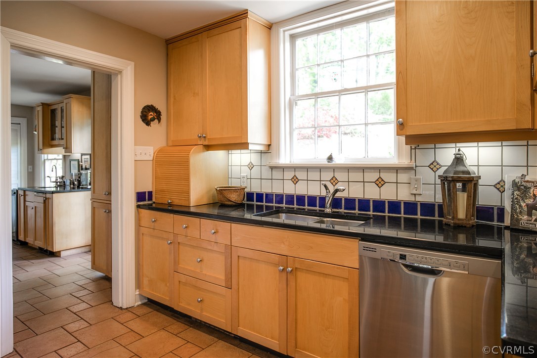 8902 Tolman Road Henrico, VA 23229 - Photo 14 of 50 Opens to the mud room addition