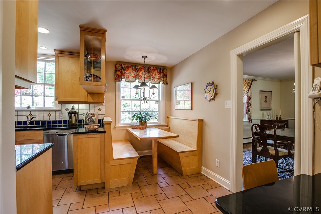 8902 Tolman Road Henrico, VA 23229 - Photo 19 of 50 Casual dining area