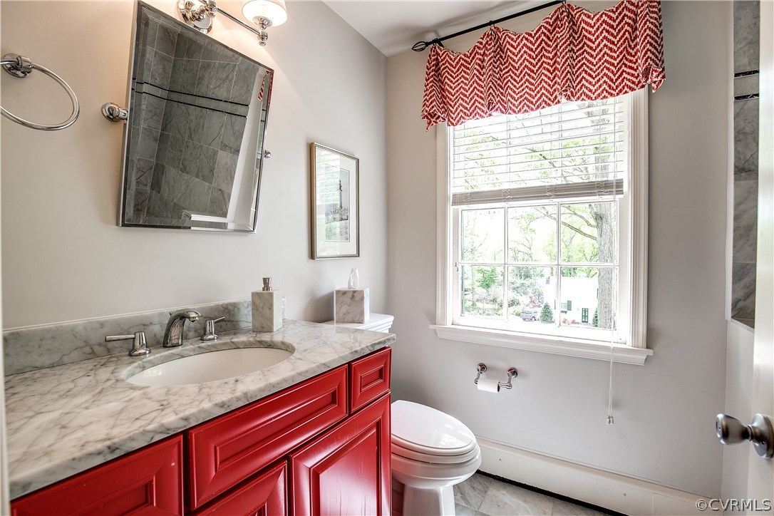 8902 Tolman Road Henrico, VA 23229 - Photo 31 of 50 Master bath with Carrera marble!