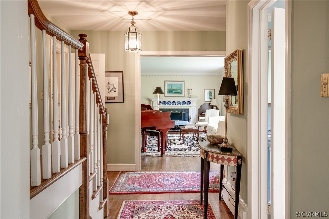 8902 Tolman Road Henrico, VA 23229 - Photo 4 of 50 Toward the living room
