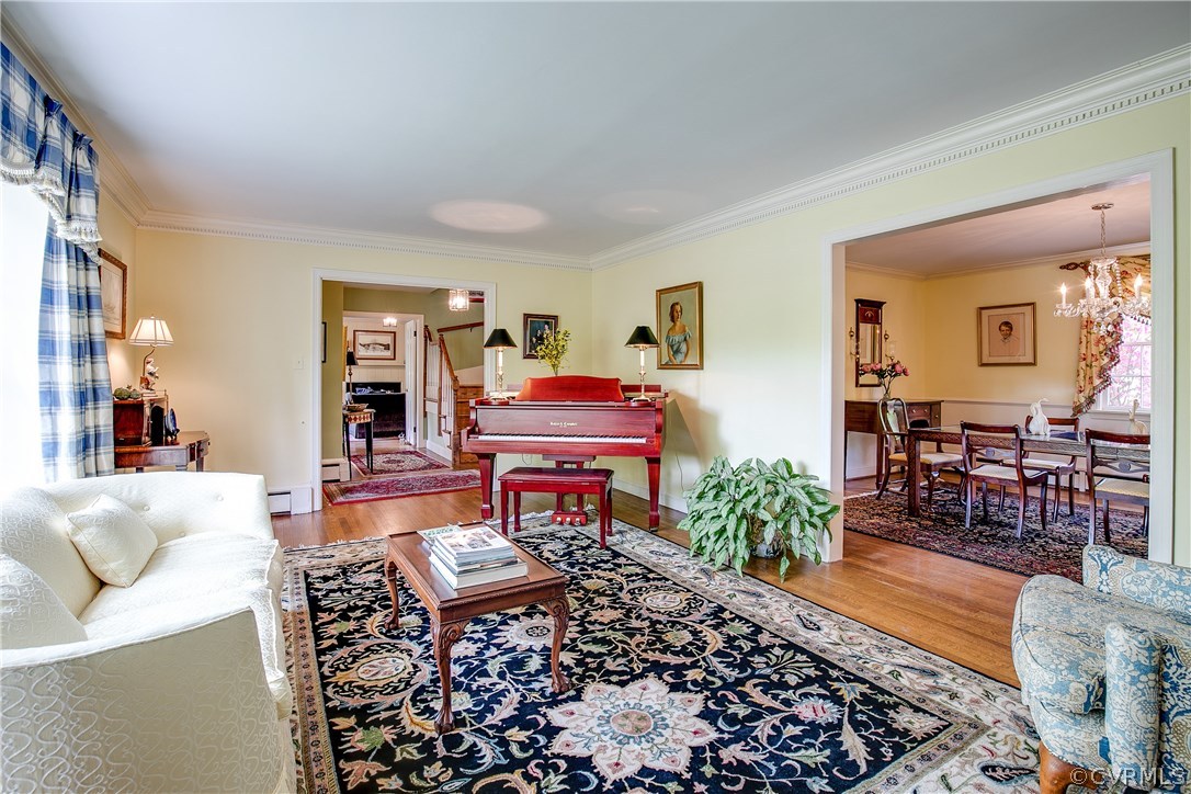 8902 Tolman Road Henrico, VA 23229 - Photo 7 of 50 Opens to the dining room